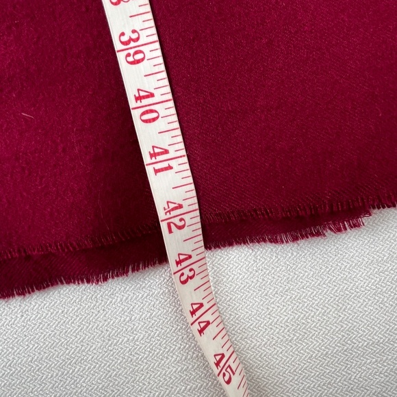 Zara ultra-soft blanket scarf, EUC, 48 x 84" - Picture 11 of 13